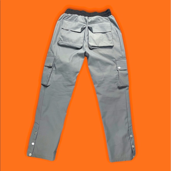 Mt. Vega Utility Cargo Pants - Picture 6 of 7